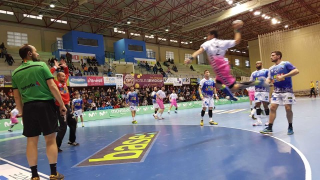 Al Benidorm se le escapa la victoria en el último segundo