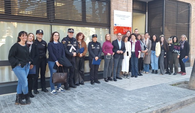 La Generalitat presenta el protocolo interno de los centros 24 horas para víctimas de agresiones sexuales
