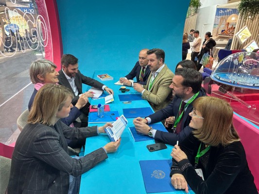 Elche hace un balance positivo de Fitur y se reúne con delegaciones turísticas de La Haya, París o Roma