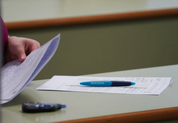 El TSJCV reconoce el derecho de los alumnos a examinarse en valenciano o castellano

