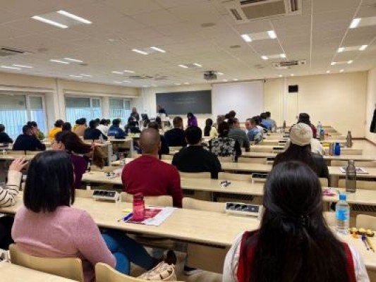 Un total de 15.106 aspirantes, de ellos 3.814 en la Comunitat, se presentan para 9.007 plazas MIR
