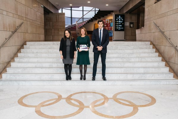 Carrasco recibe en el COE el sello 'Active Running Cities' para Castelló por su apuesta por el atletismo