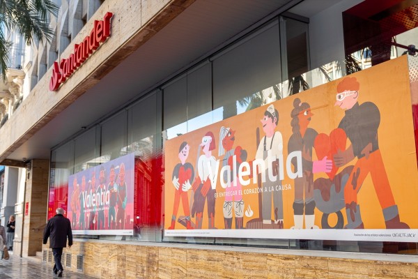 El Santander resuelve la incidencia que duplicaba algunos pagos con tarjetas de clientes
