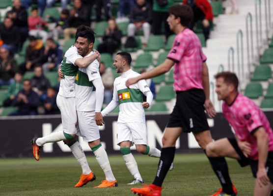El Elche saca pecho e intimida