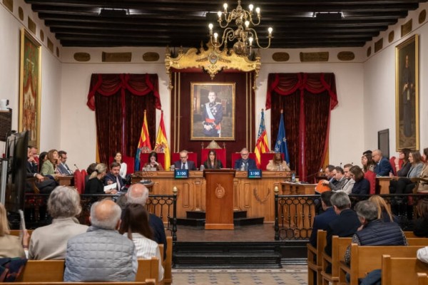 PP y Vox en Elche aprueban definitivamente el presupuesto de 2025 y el trámite BRL para Clarisas