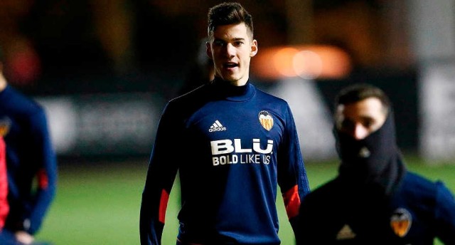 Santi Mina vuelve al grupo