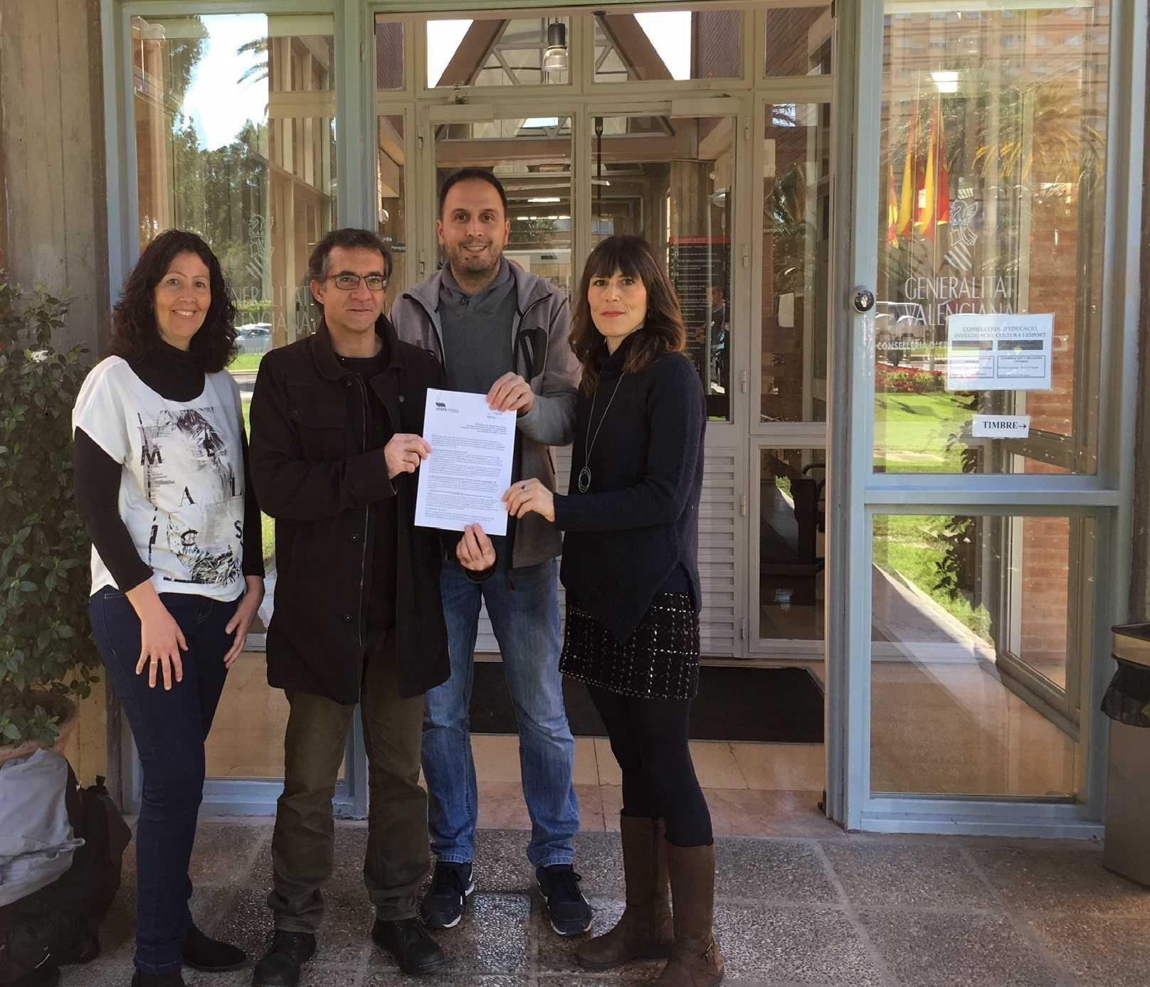 STEPV convocará huelga de interinos y una general del profesorado 