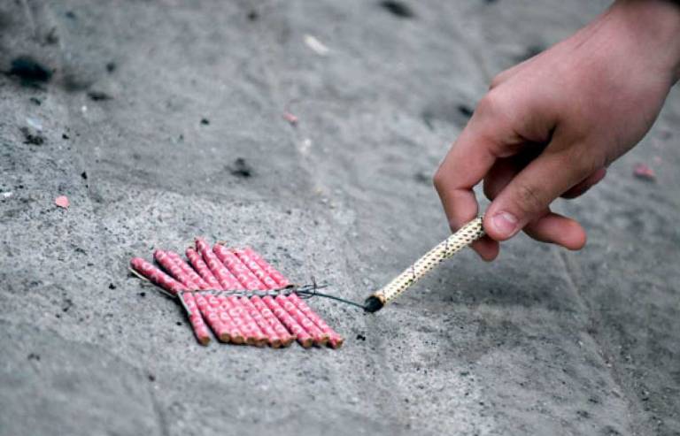 La Policía plantea un horario para tirar petardos en Fallas entre cierre de verbenas y despertà
