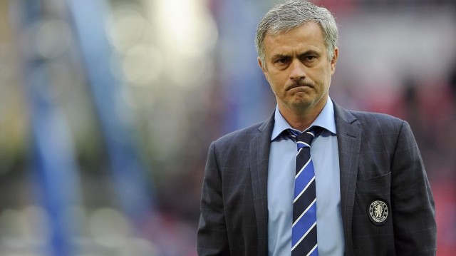Mourinho cree que fichará por el Manchester United si Van Gaal se marcha
