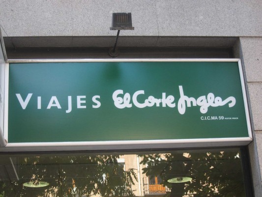 La Generalitat adjudica los viajes y estancias de altos cargos a El Corte Inglés, Halcón y Transvia