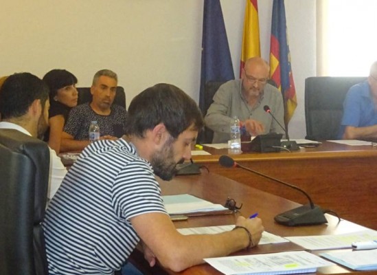 Los ediles de Compromís de Benitatxell renuncian al recurso por la moción de censura que no se debatió 
