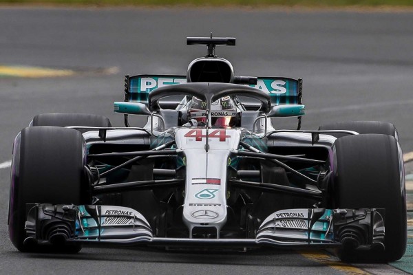 Hamilton se lleva la primera 'pole' de la temporada

