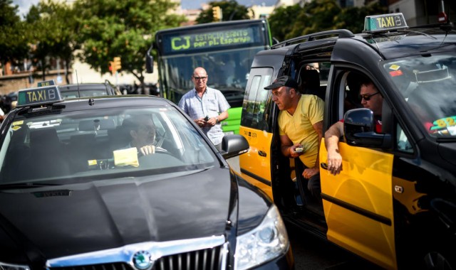 Uber no solo busca usuarios: permite dar propinas en plena pugna por fidelizar a los conductores

