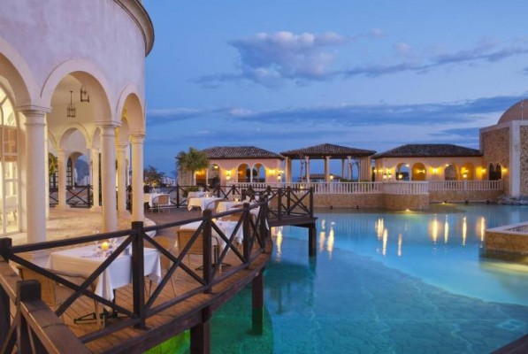 El juez da por cumplido el convenio de acreedores del hotel Villaitana tras comprarlo HI Partners