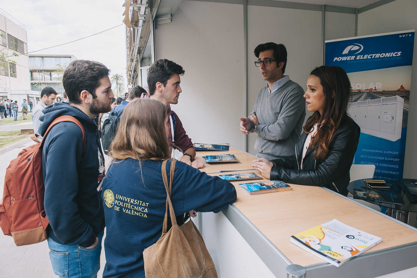 Más de cien empresas participan en el Foro de Empleo y Emprendimiento
de la UPV (Fotos: KIKE TABERNER)