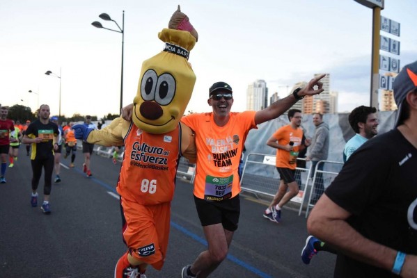Valencia Basket da color taronja a un festivo World Half Marathon 2018