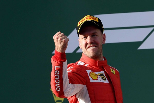 Vettel se alía con las circunstancias para ganar en Australia


