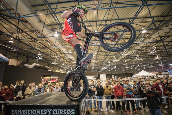 Espectáculos del motor y actividades para toda la familia en la Feria del Vehículo de Ocasión