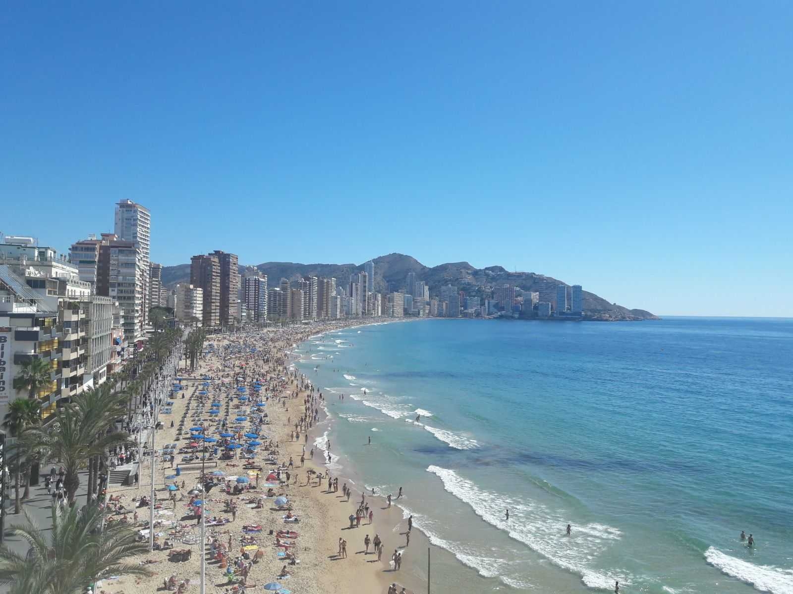 Benidorm implanta wifi en todas sus playas y prevé 2 millones de usuarios anuales