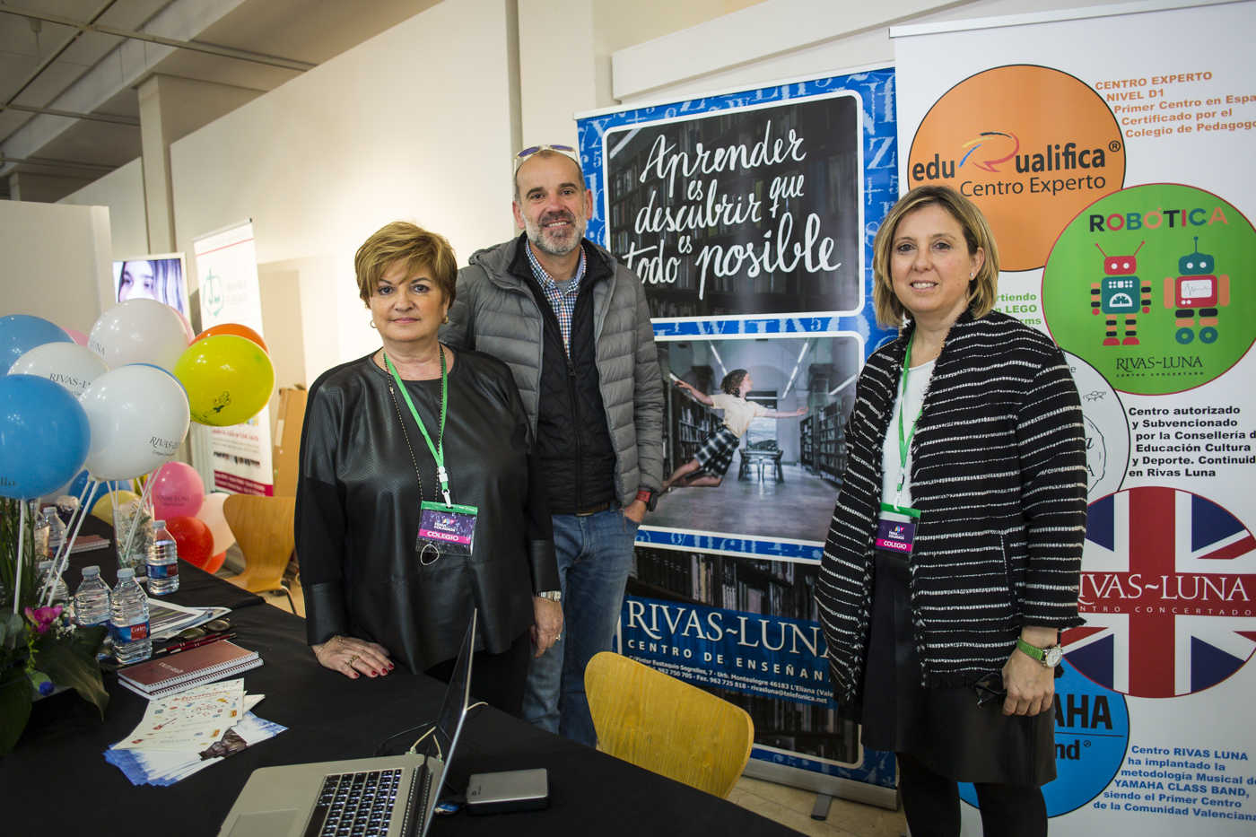 Feria de los Colegios en Valencia (Fotos: EVA MÁÑEZ)