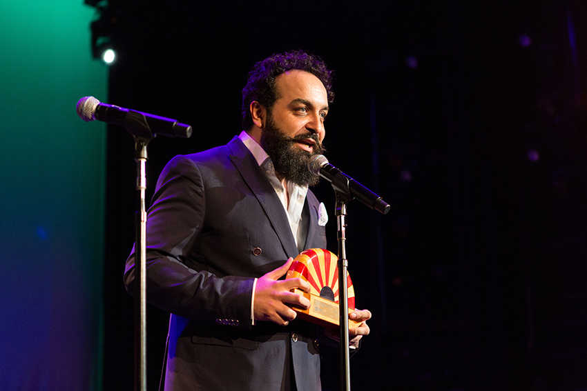 El maestro del cajón Israel Suárez recibe el premio 'Master of Mediterranean Music' de Berklee