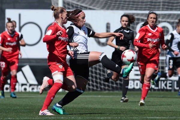 Mari Paz da un punto ante el Sevilla FC Femenino