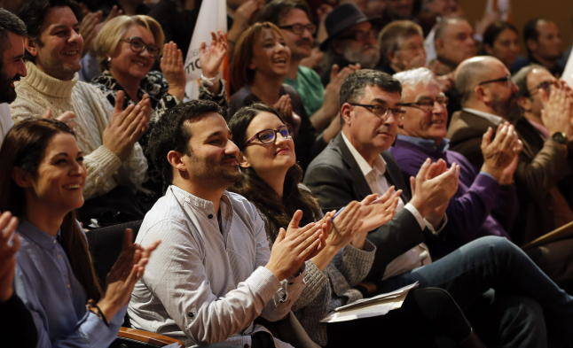 Marzà, Oltra y Morera en un acto de Compromís. Foto: EFE - 