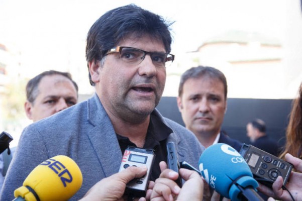Guanyar urge al PSOE a estudiar la rescisión de la contrata de limpieza por fraude laboral