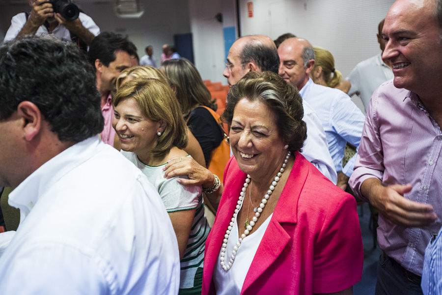 Isabel Bonig junto a Rita Barberá y Alberto Fabra. FOTO: EVA MÁÑEZ - 