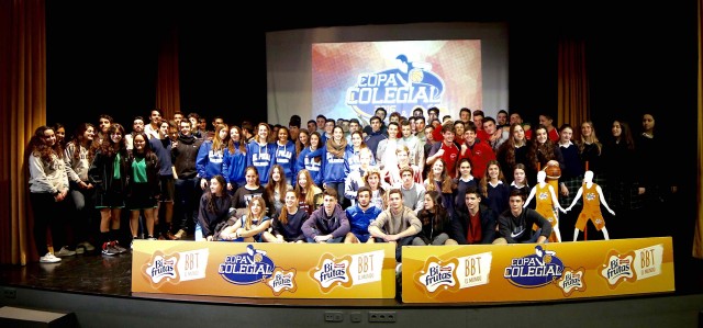 Doce colegios de Valencia juegan el torneo de baloncesto colegial más importante de Europa 
