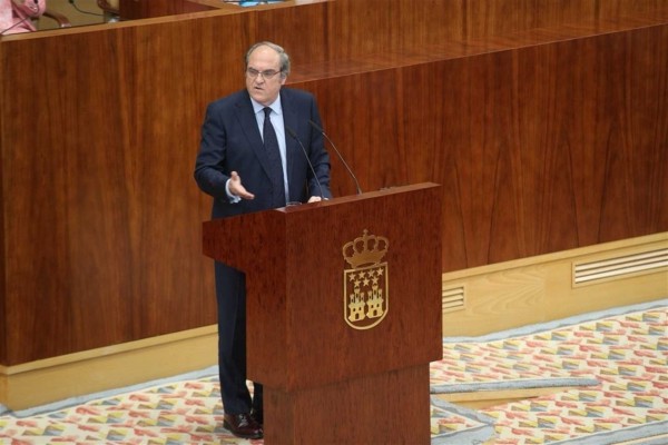 Los socialistas madrileños anuncian una moción de censura contra Cristina Cifuentes