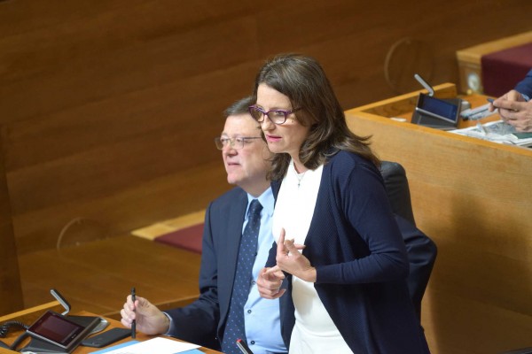 Déjà vu en Les Corts: el PP ataca con la corrupción y el Consell les acusa de antivalencianos
