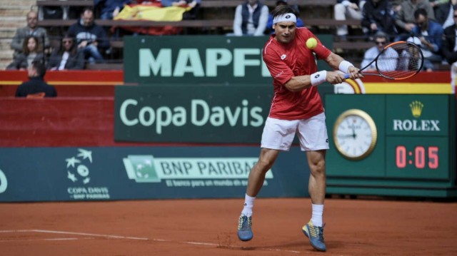 Zverev pasa por encima de Ferrer y suma el primer punto para Alemania