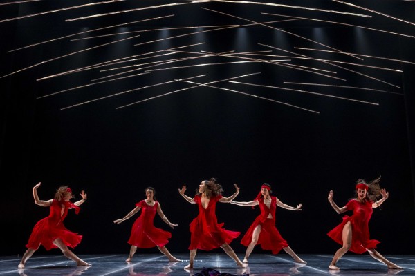 Dansa València empieza a moverse sobre las profundidades de la identidad sexual