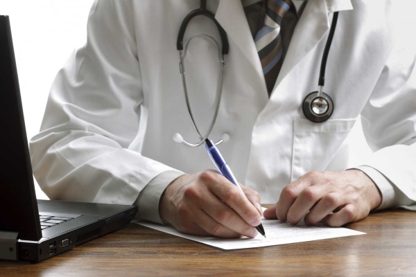 Un tercio de las consultas legales de las asociaciones de pacientes se centra en la discriminación