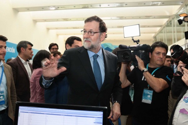 Rajoy expresa su respeto a la Justicia alemana y dice que no ha hablado con Merkel sobre Puigdemont