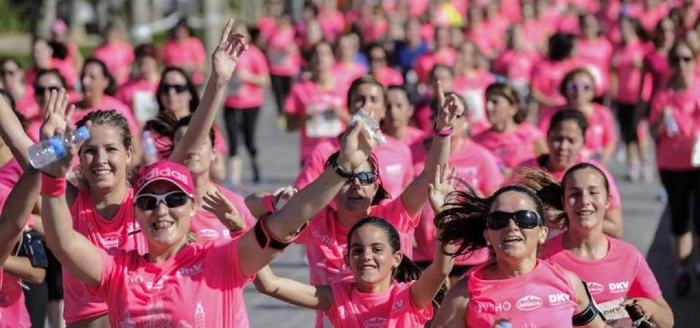 Este domingo el rosa toma las calles de València con la Carrera de la Mujer 2018
