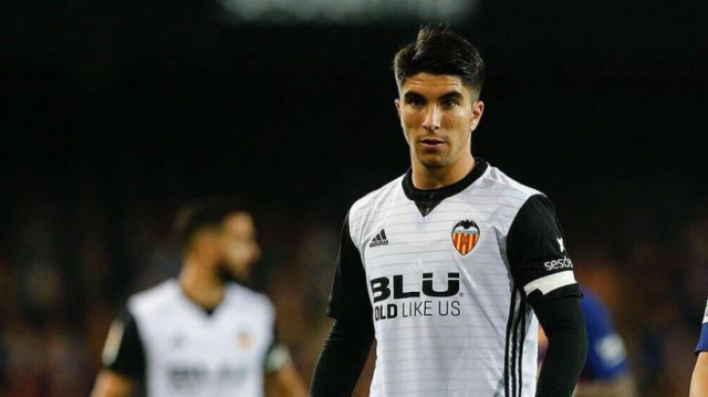 Carlos Soler alcanzará los 50 partidos de Liga en el Camp Nou