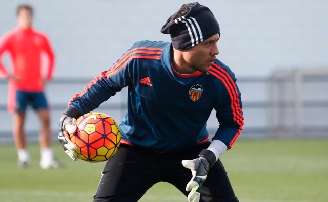 Neville mantiene la incógnita del regreso de Diego Alves hasta el final