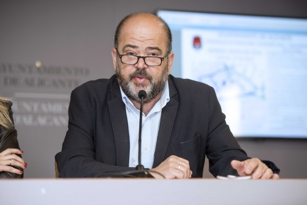 El PSPV aplaza ya el pleno de investidura por el retraso del acta de concejal de Castelló