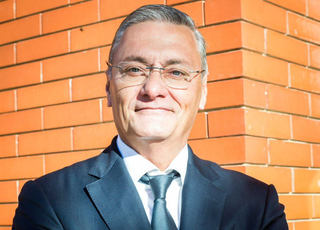 La Audiencia Provincial archiva la querella contra el decano del Colegio de Economistas de Valencia