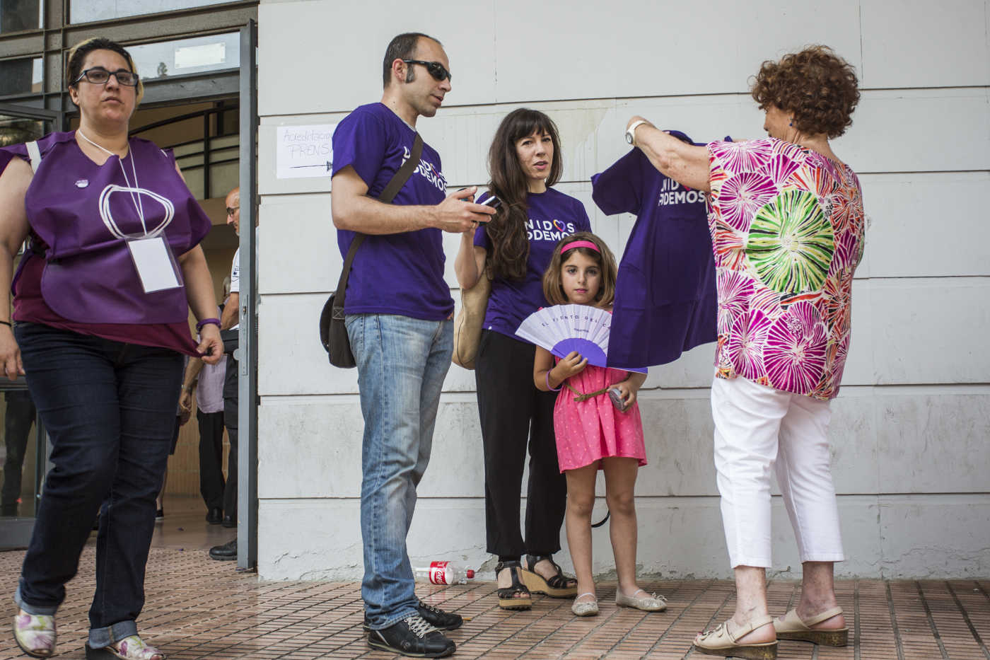 Mitin de A la Valenciana (Fotos: EVA MÁÑEZ)