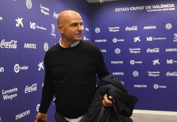 Paco López: 