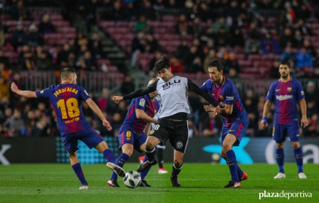 El Valencia llega en medio de la tormenta perfecta