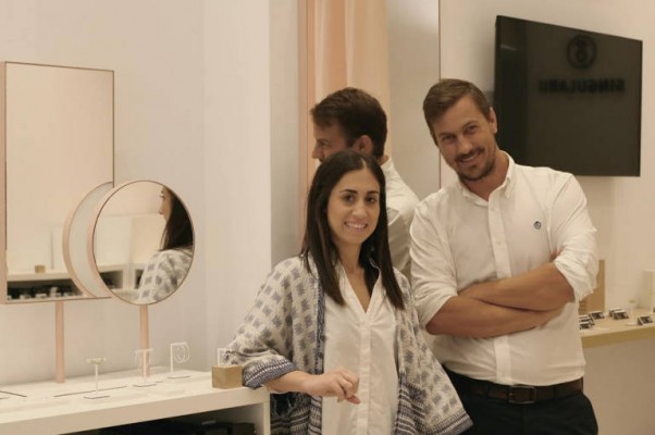 Singularu celebra la apertura de su segunda tienda física en Valencia