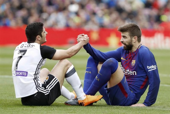 El Valencia 'perdona' al líder y lo acaba pagando