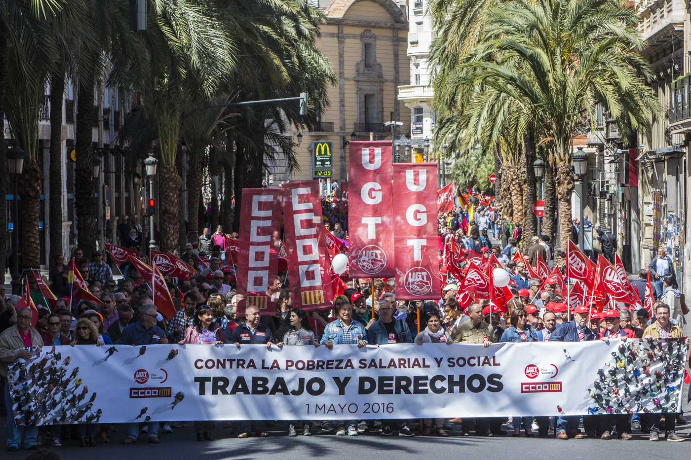 Manifestación del 1 de mayo en Valencia (Fotos: EVA MÁÑEZ)
