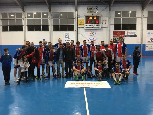 Agustinos se mete de lleno en la pelea por el ascenso