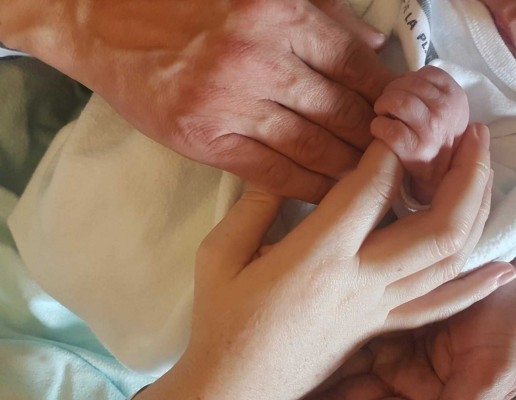Nace el hijo de la consellera Salvador y Francesc Colomer, secretario autonómico de Turisme