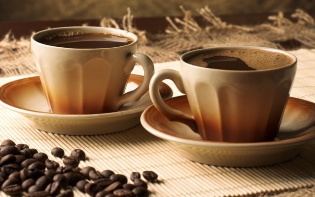 Beber hasta tres tazas de café por día puede ser seguro y protector para las arritmias